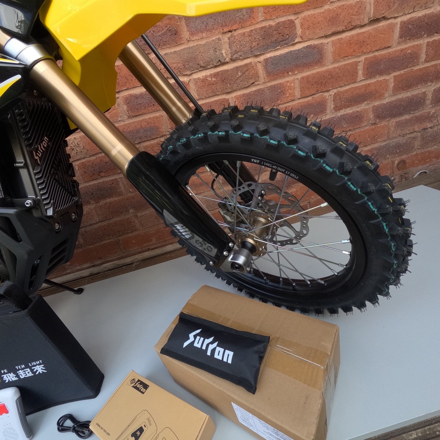 2025 Sur-Ron Hyper Bee – Yellow – 12kW Electric Off-Road Bike – Finance Available