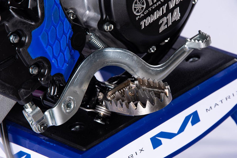 foot pegs