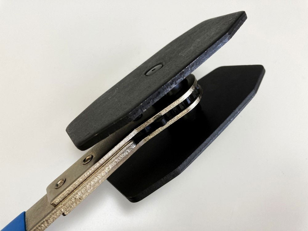 Ratchet Disc Brake Pad Spreader 40-68mm Jaw 116-60mm - Toolzone KDPAU368