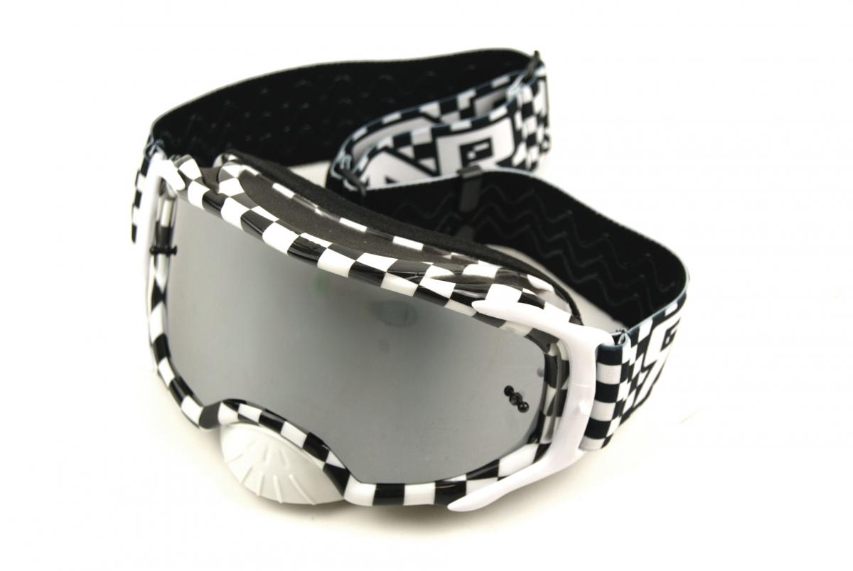 RNR PLATINUM TEAR OFF MIRRORED, CHQ FLAG GOGGLE, GAM10, TEAR OFF